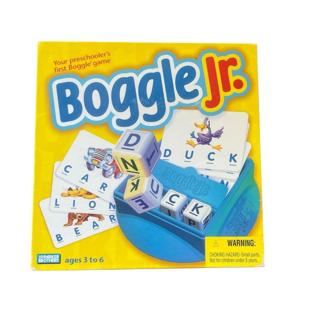 Boggle Junior board game learning spelling making words preschool Age 3 to 6